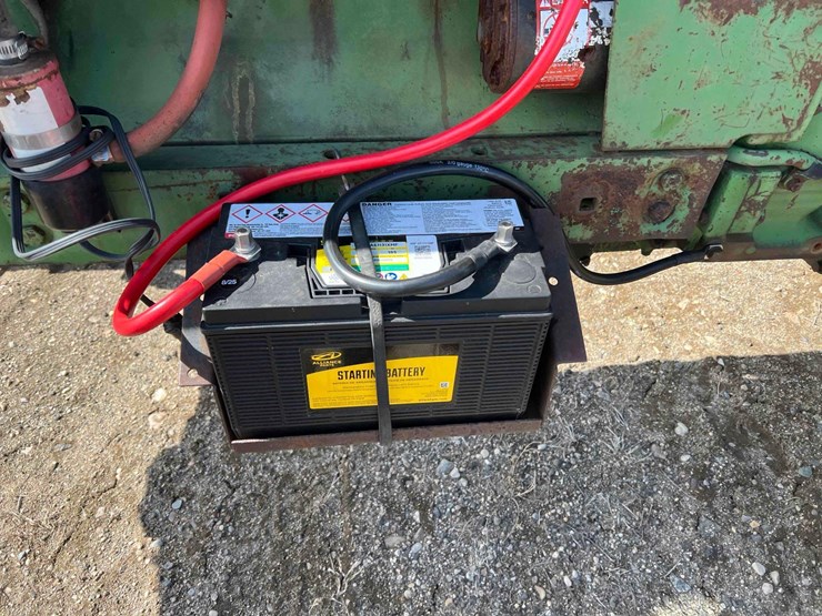 john-deere-4010-image-12