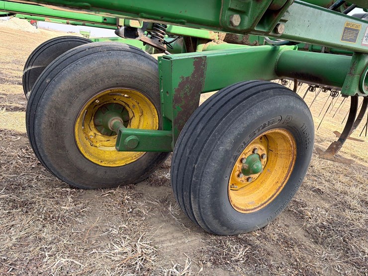 john-deere-726-image-9