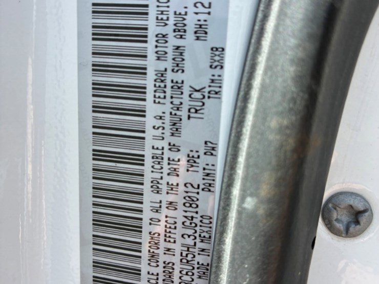 2018-dodge-2500-image-15