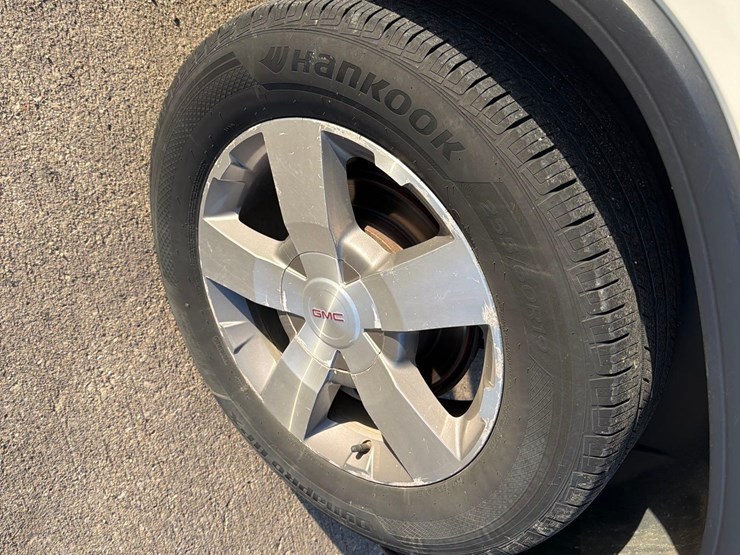 2010-gmc-acadia-slt-image-6