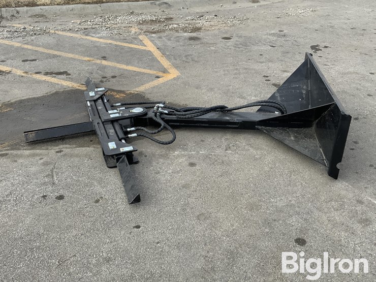 2025-massey-ferguson-730-image-8