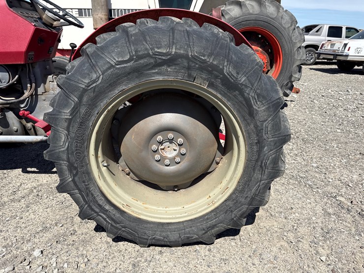 massey-ferguson-230-image-11