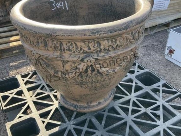 concrete-pot-image-1