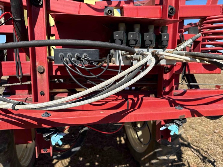 hardi-1000-gal-pull-type-sprayer-image-17