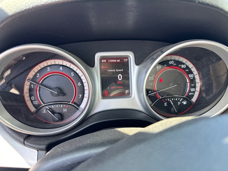 2012-dodge-journey-image-42