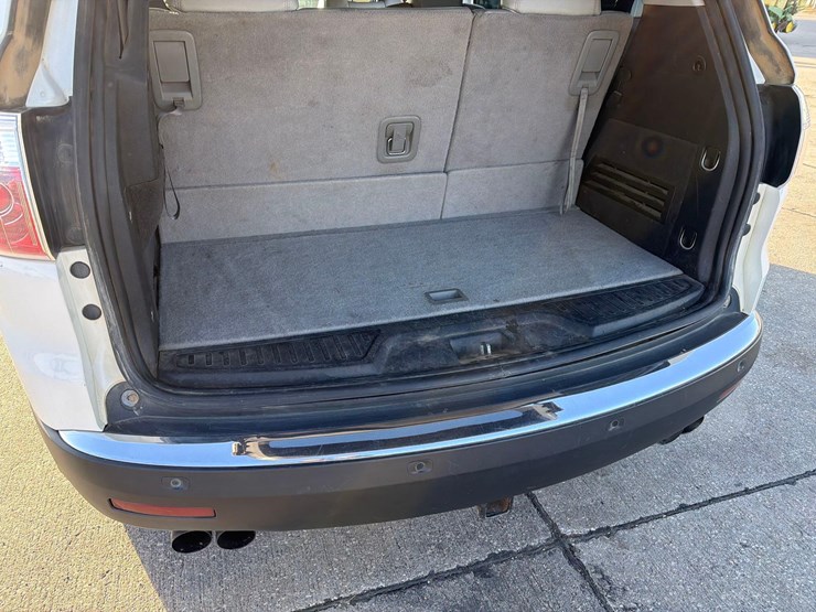 2010-gmc-acadia-slt-image-46