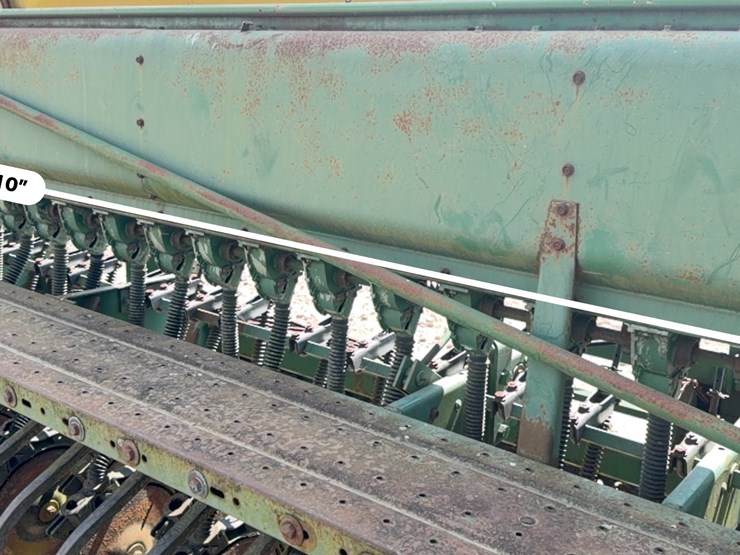 john-deere-520-image-28