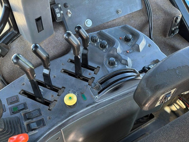 1998-new-holland-8970-image-40