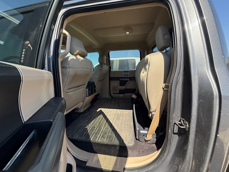 2016-ford-f150-image-26