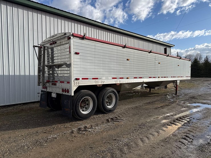 2004-timpte-hopper-bottom-image-3