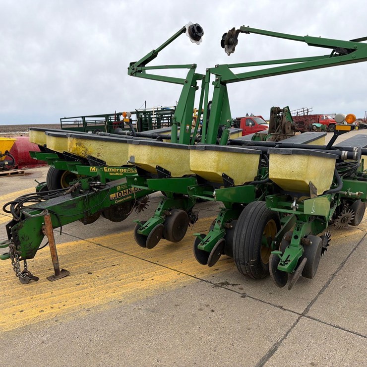 JOHN DEERE 1760