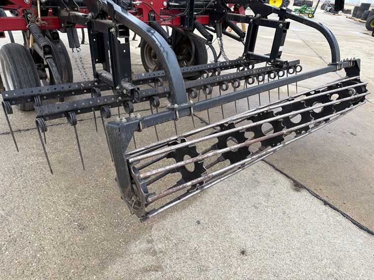 2011-case-ih-200-image-8