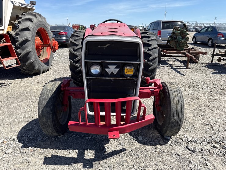 massey-ferguson-230-image-19