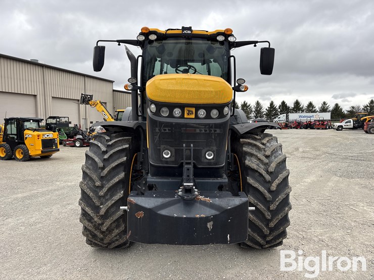 2022-jcb-8330-fasttrac-4wd-tractor-image-2