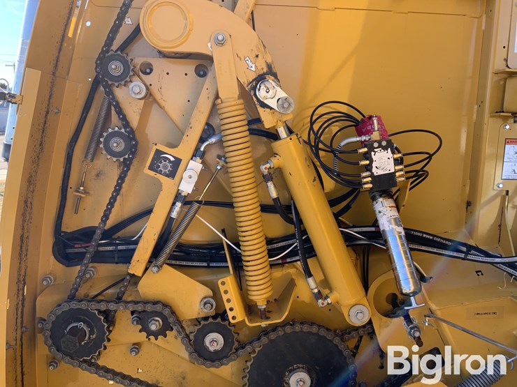 2022-vermeer-605n-image-20