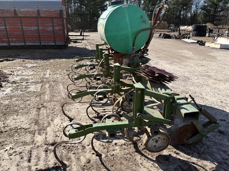 weatherall-4-row-applicator-image-5
