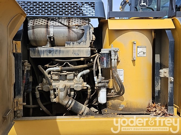 deere-160g-lc-image-27