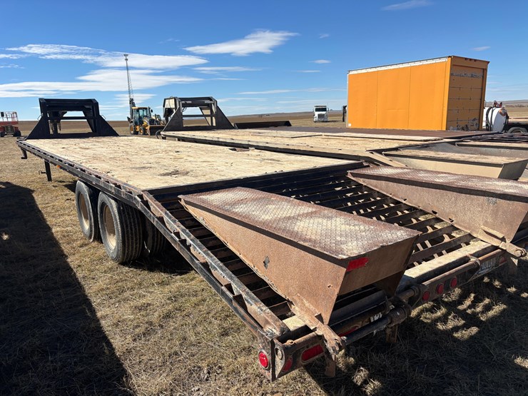 2011-pj-flatbed-image-5