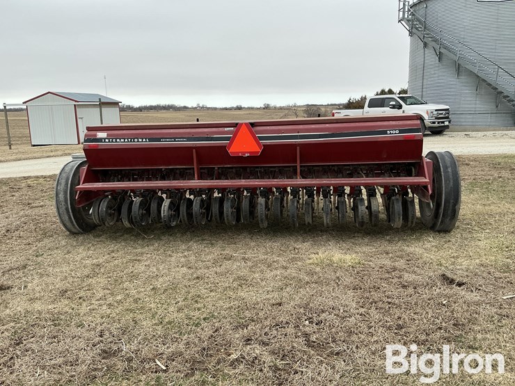 international-5100-image-6