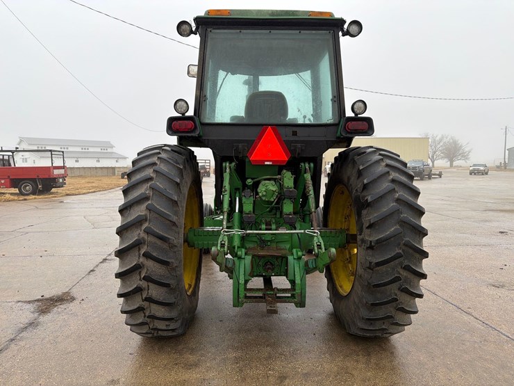 john-deere-4650-image-4