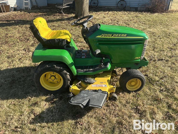 john-deere-345-image-4