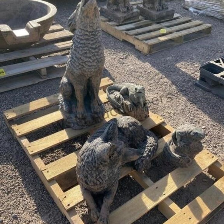 PALLET OF CONCRETE STATUES