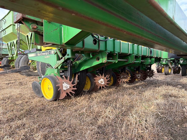 1994-john-deere-7200-image-26