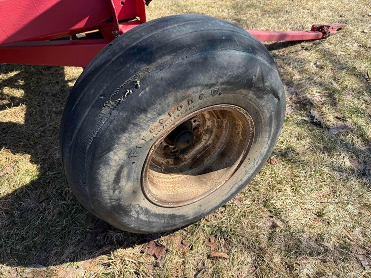 gravity-wagon-with-auger-image-11