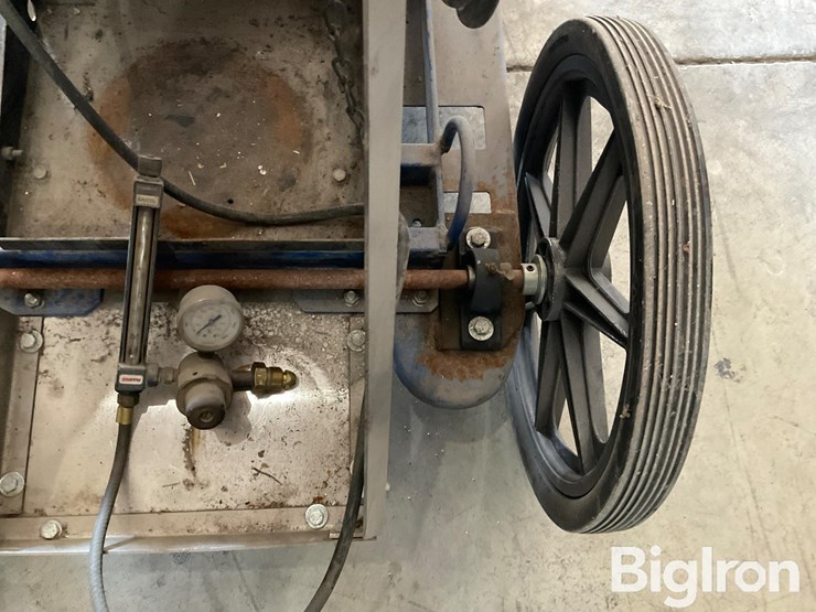 miller-millermatic-250-electric-wire-welder-image-15