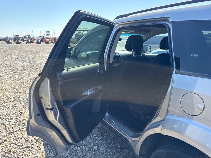 2013-dodge-journey-image-16