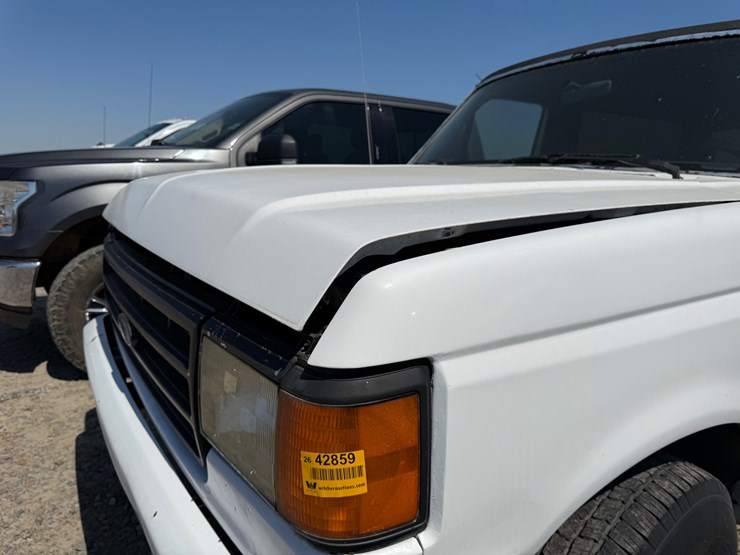 1988-ford-bronco-image-28