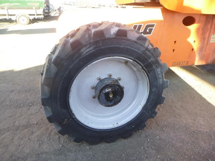 2013-jlg-600s-image-21