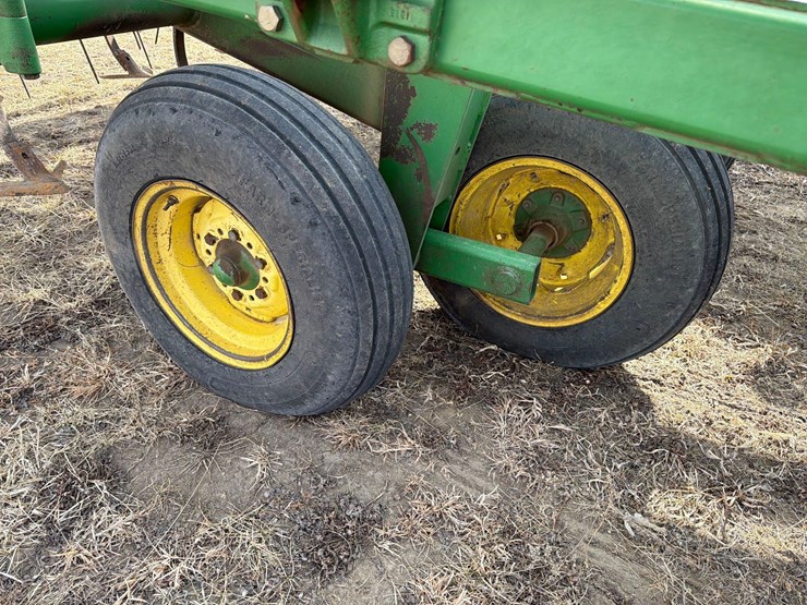 john-deere-726-image-22