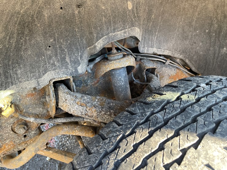 2005-chevrolet-3500-image-12