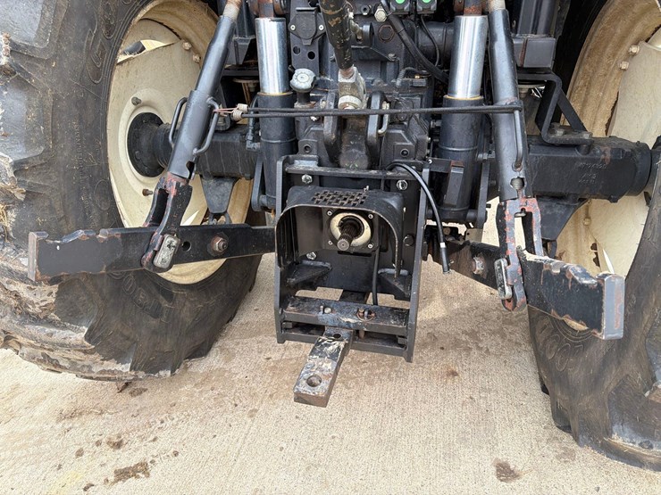 2011-new-holland-t6030-plus-image-65