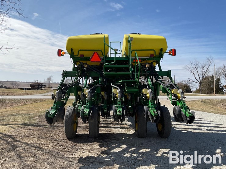 2010-john-deere-1790-image-6