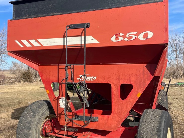 demco-650bu-posi-flow-gravity-wagon—1-owner-image-10