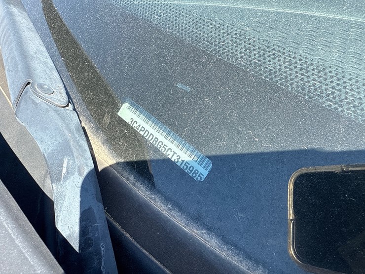 2012-dodge-journey-image-17