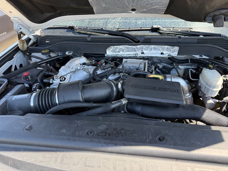 2019-chevrolet-3500hd-image-55