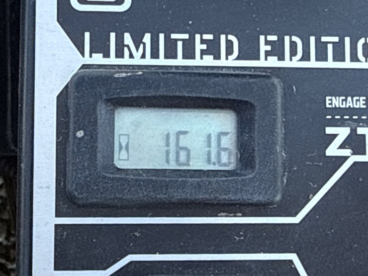 #19-•-gravely-ztx-52”-zero-turn-mower-094581-inv#-43330-image-15