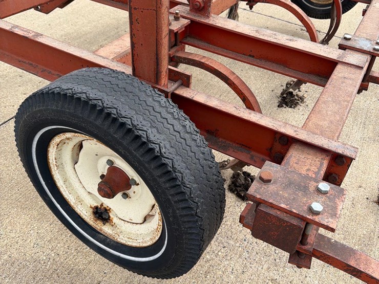 bush-hog-10-shank-chisel-plow-image-9