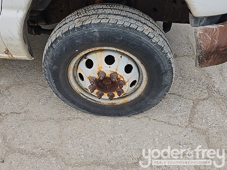 2002-ford-e450-image-15