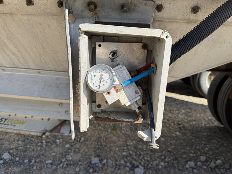 2015-timpte-hopper-bottom-image-29