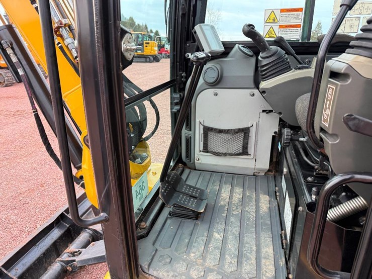 caterpillar-305e2-cr-image-45