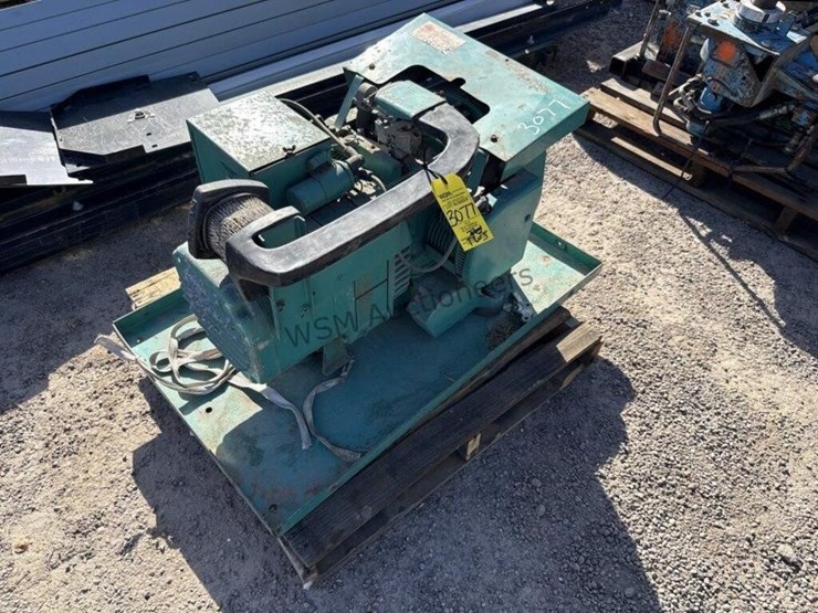 onan-4.0-bfa-generator-image-1