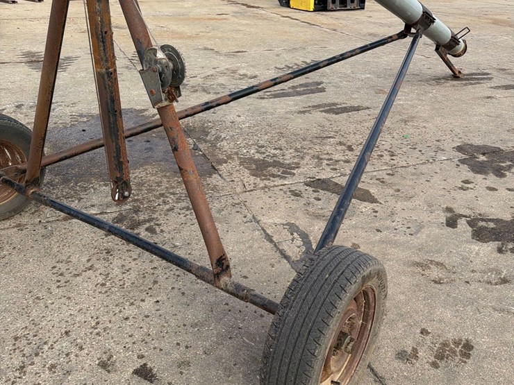 8”-x-35ft-manure-unload-stand-image-7