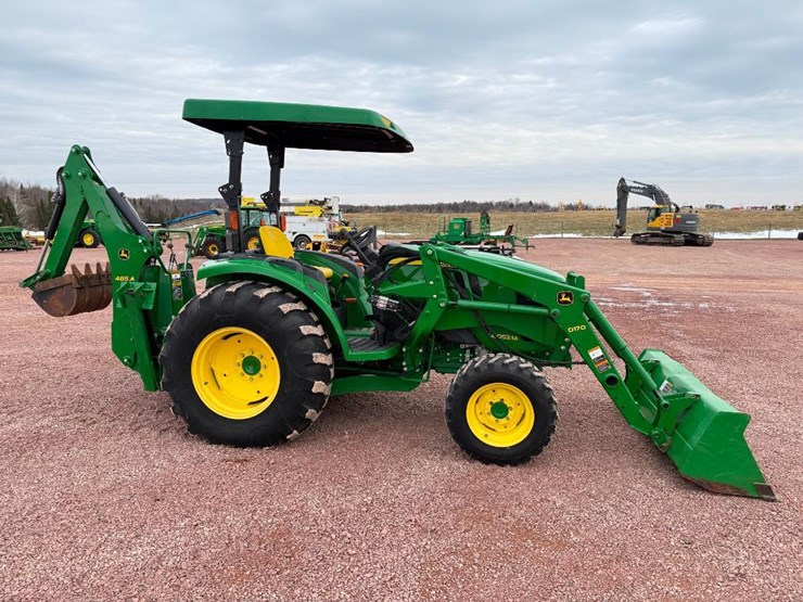 john-deere-4052m-image-3