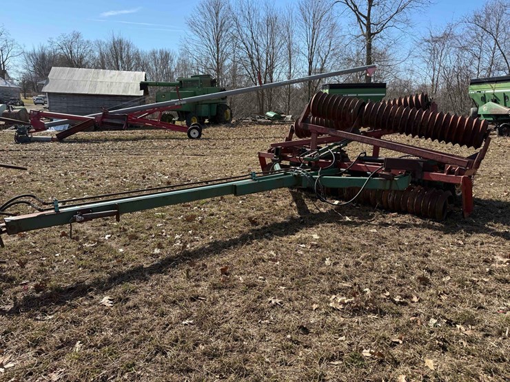 brillion-x-fold-28’-packer-image-1