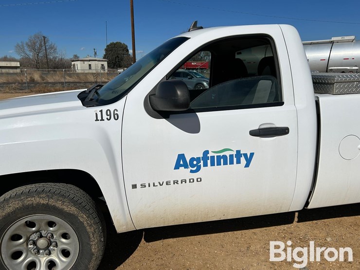 2008-chevrolet-express-1500-image-10