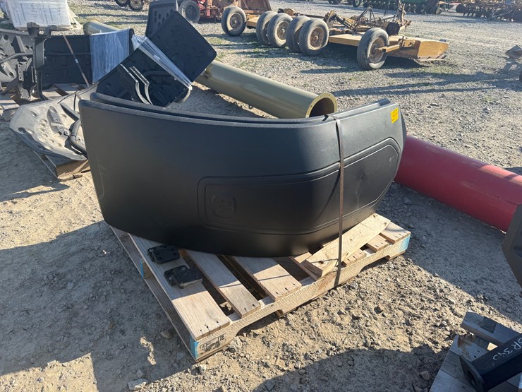 john-deere-8-image-1